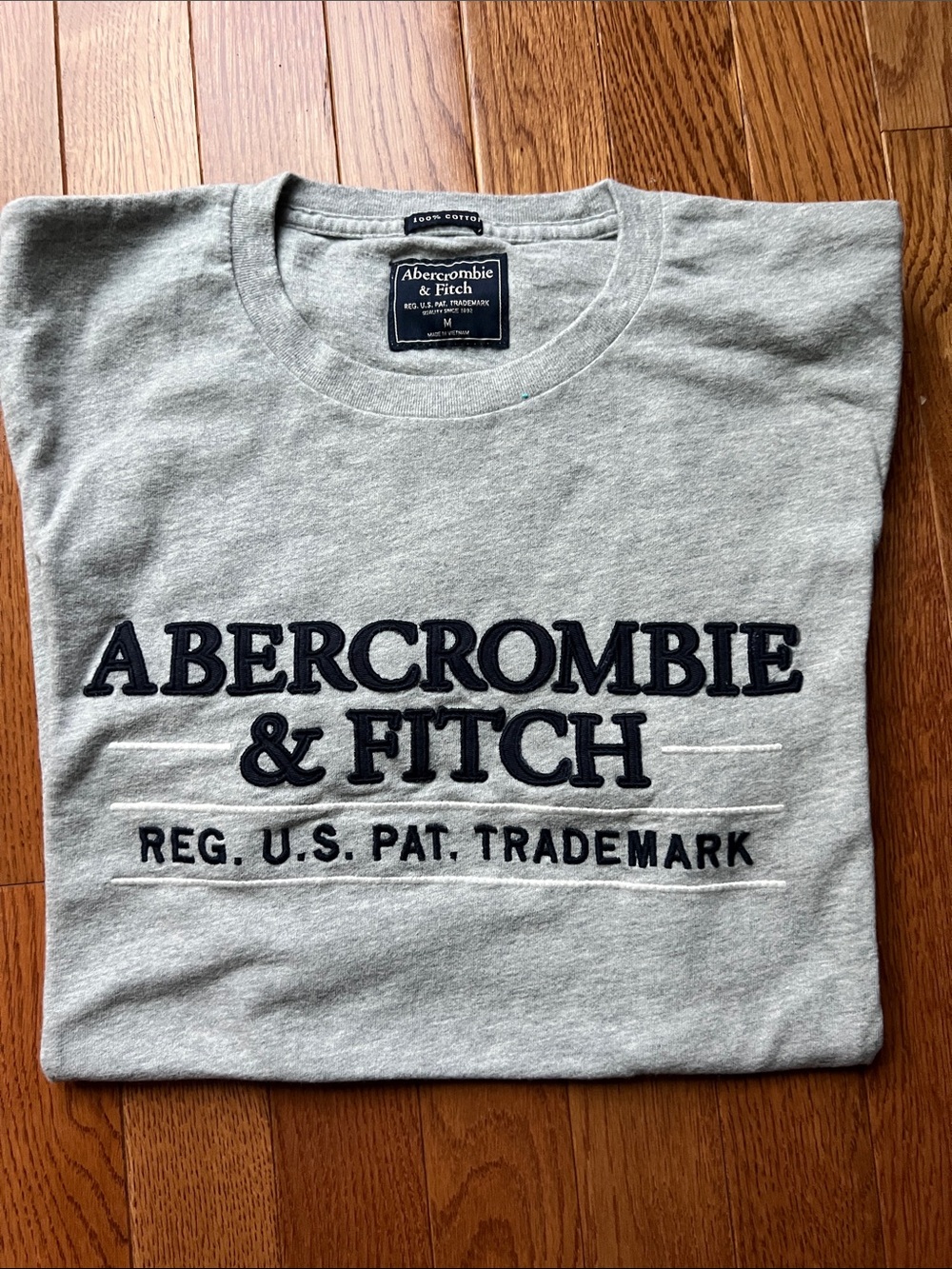 Abercrombie & Fitch Light Gray Crewneck with Navy Logo Embroidery